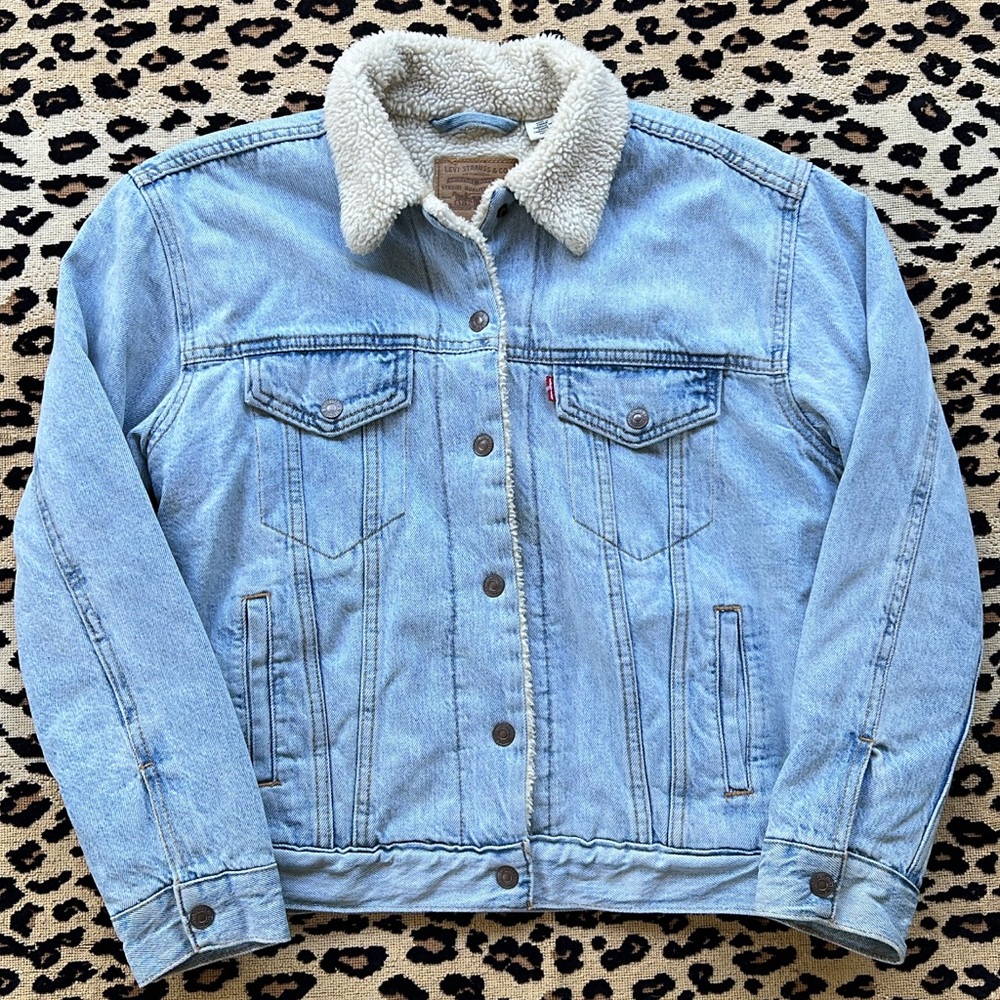 LEVIS DENIM JACKET